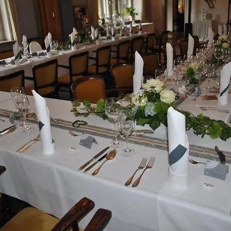 Hotel Cafe Kommodig *