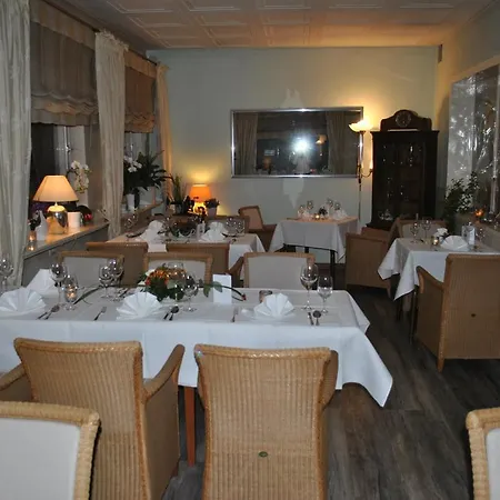 Hotel Cafe Kommodig *